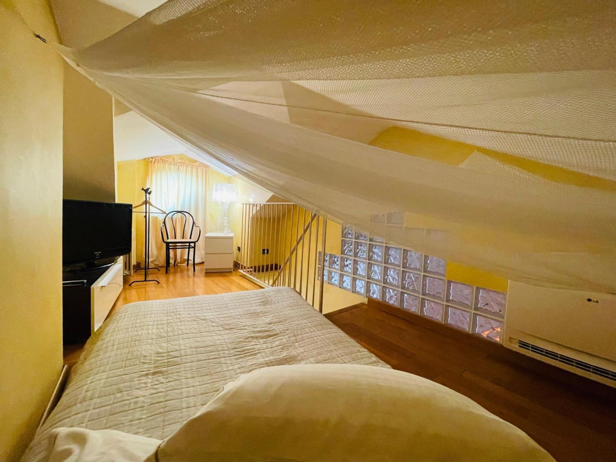 Casa Caroli, Charme E Comfort Nel Cuore Di Alba Екстер'єр фото