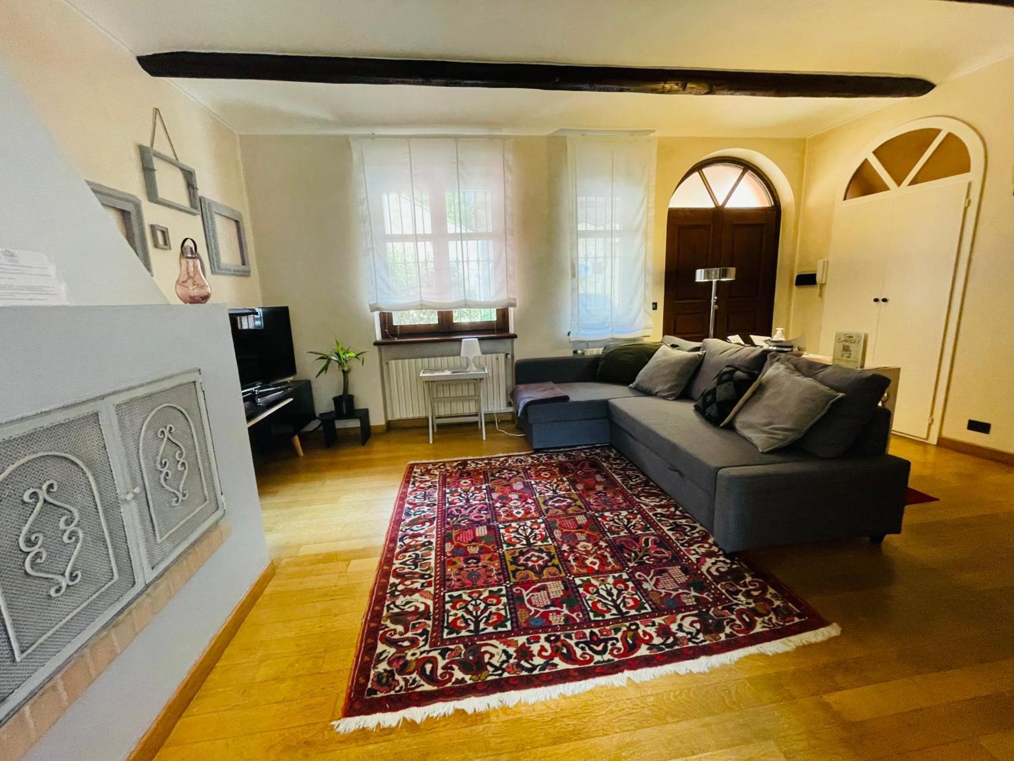 Casa Caroli, Charme E Comfort Nel Cuore Di Alba Екстер'єр фото